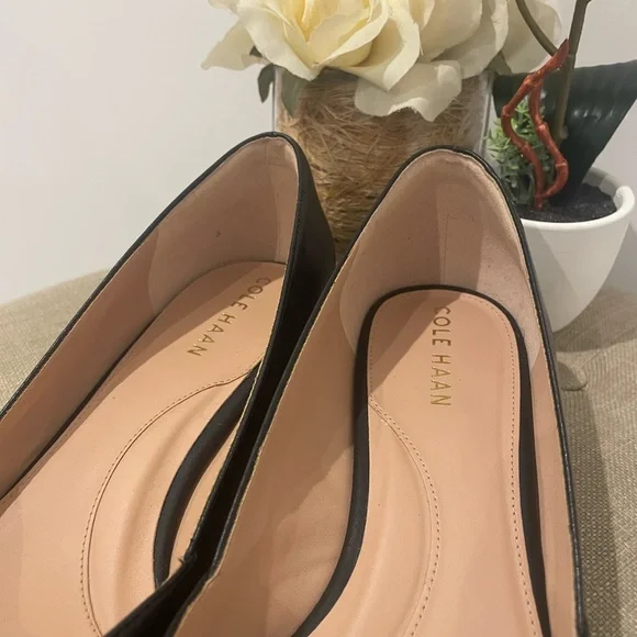 *New* Cole Haan Black Women's Flats - Picture 12 of 13